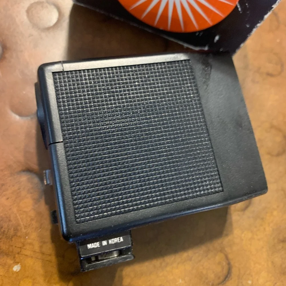 Vivitar electronic flash Model 102